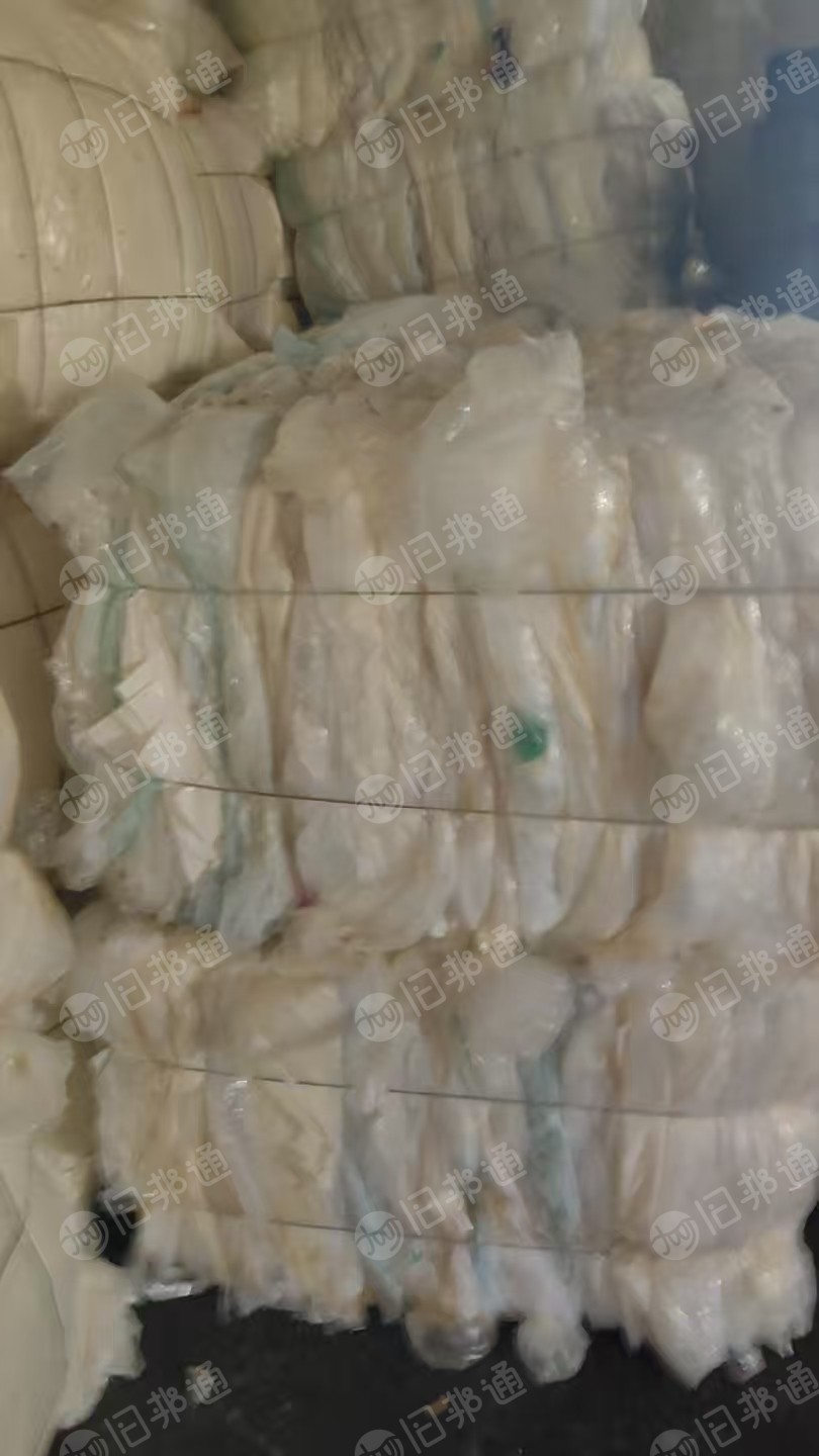出售PE高压膜废料，蒙牛厂下来的，有部分有一点奶渍，月供160吨