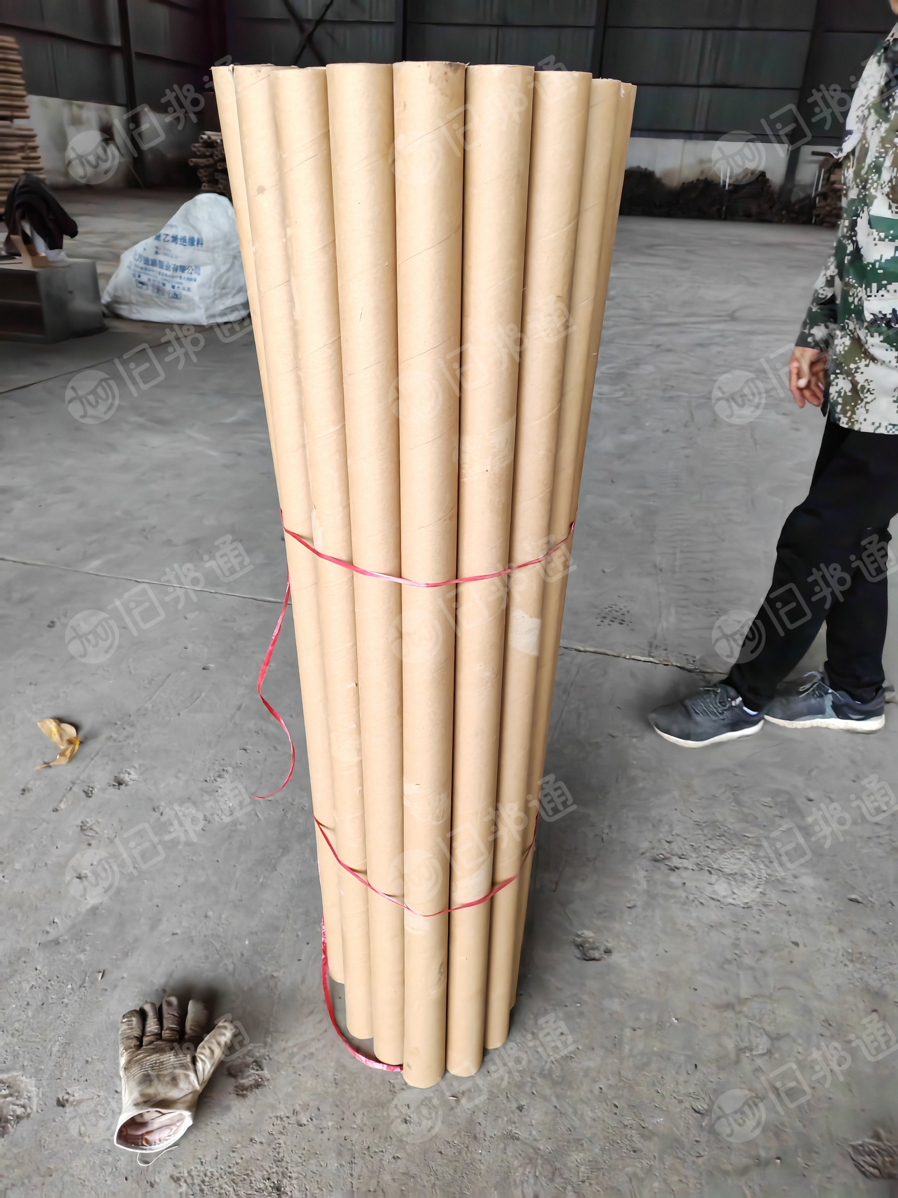 长期出售各类二手纸管，内径7.6cm，厚度1.5cm，内径5.2cm，厚度0.4cm，长度130cm