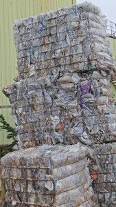 出售吸塑盒压块料，月供100吨