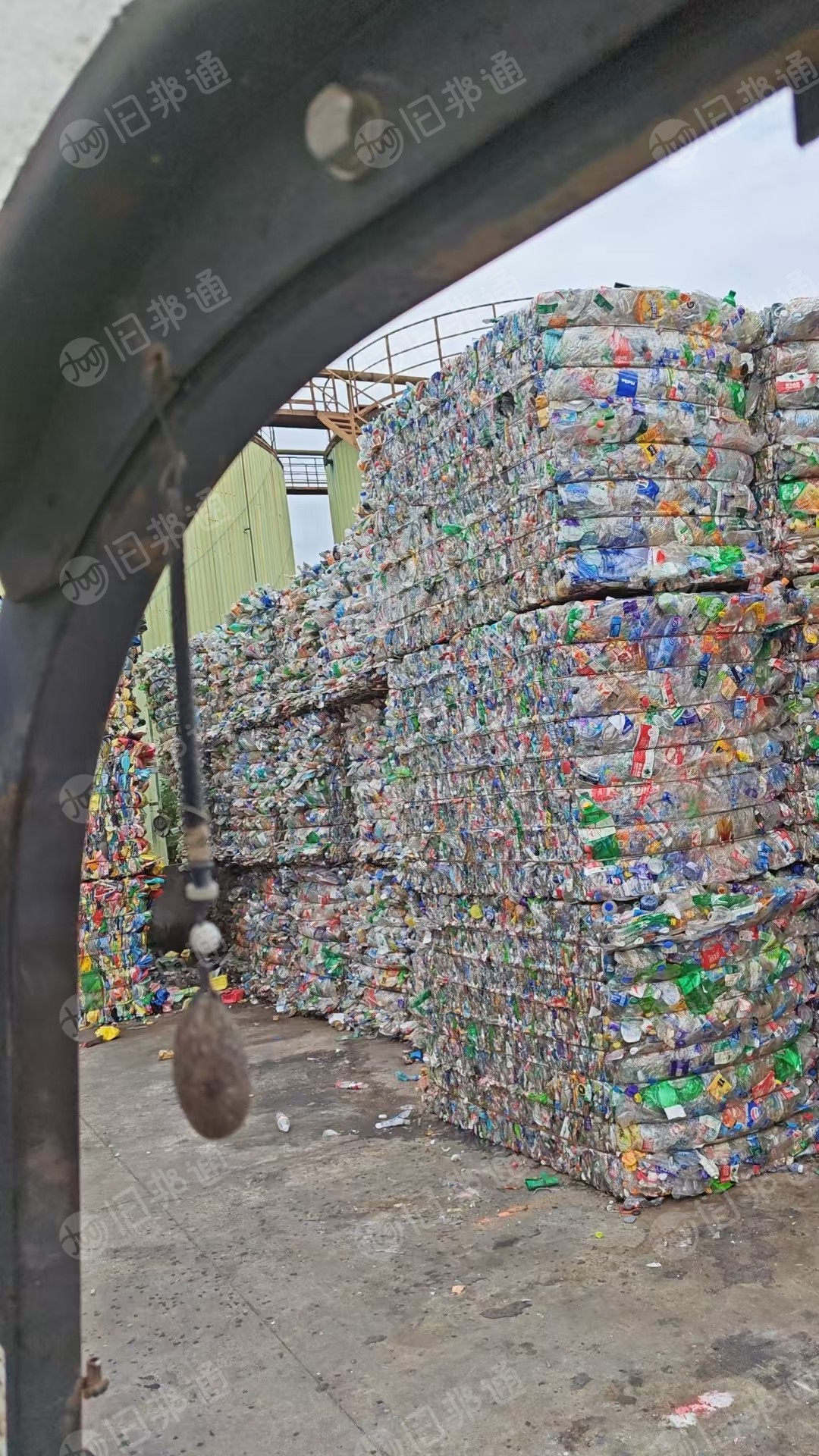 出售瓶砖压块料，月供100吨