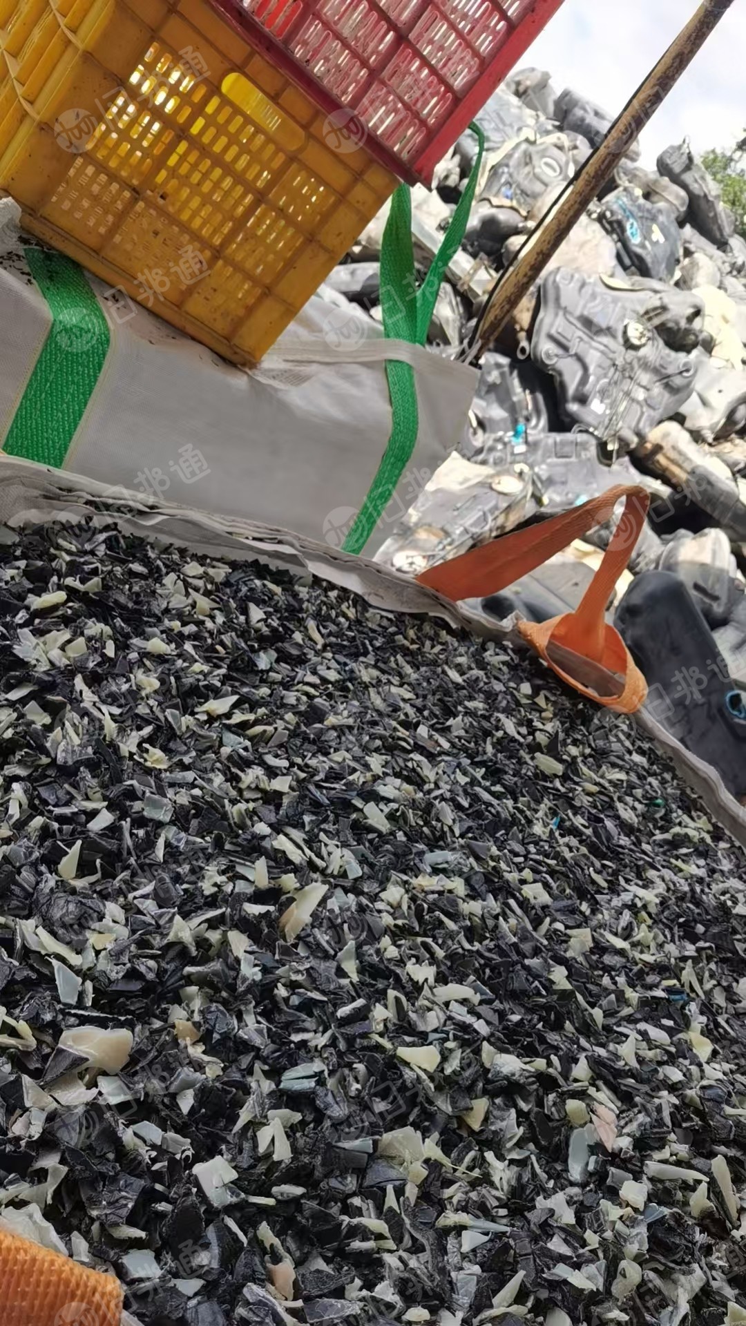 常年出售汽车油箱破碎料，过水，甩干