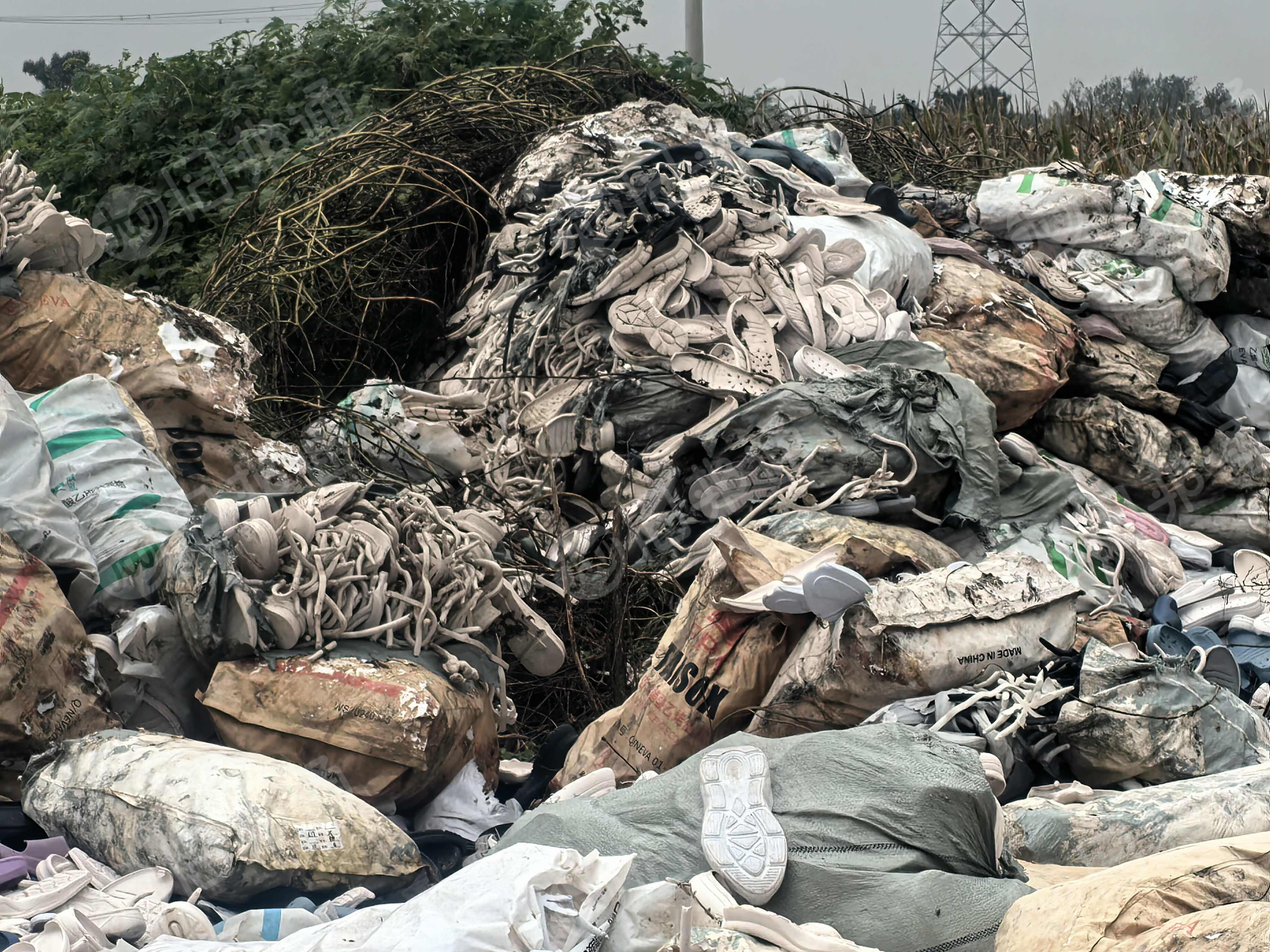 出售eva鞋底料，eva鸡爪料，现货1000吨