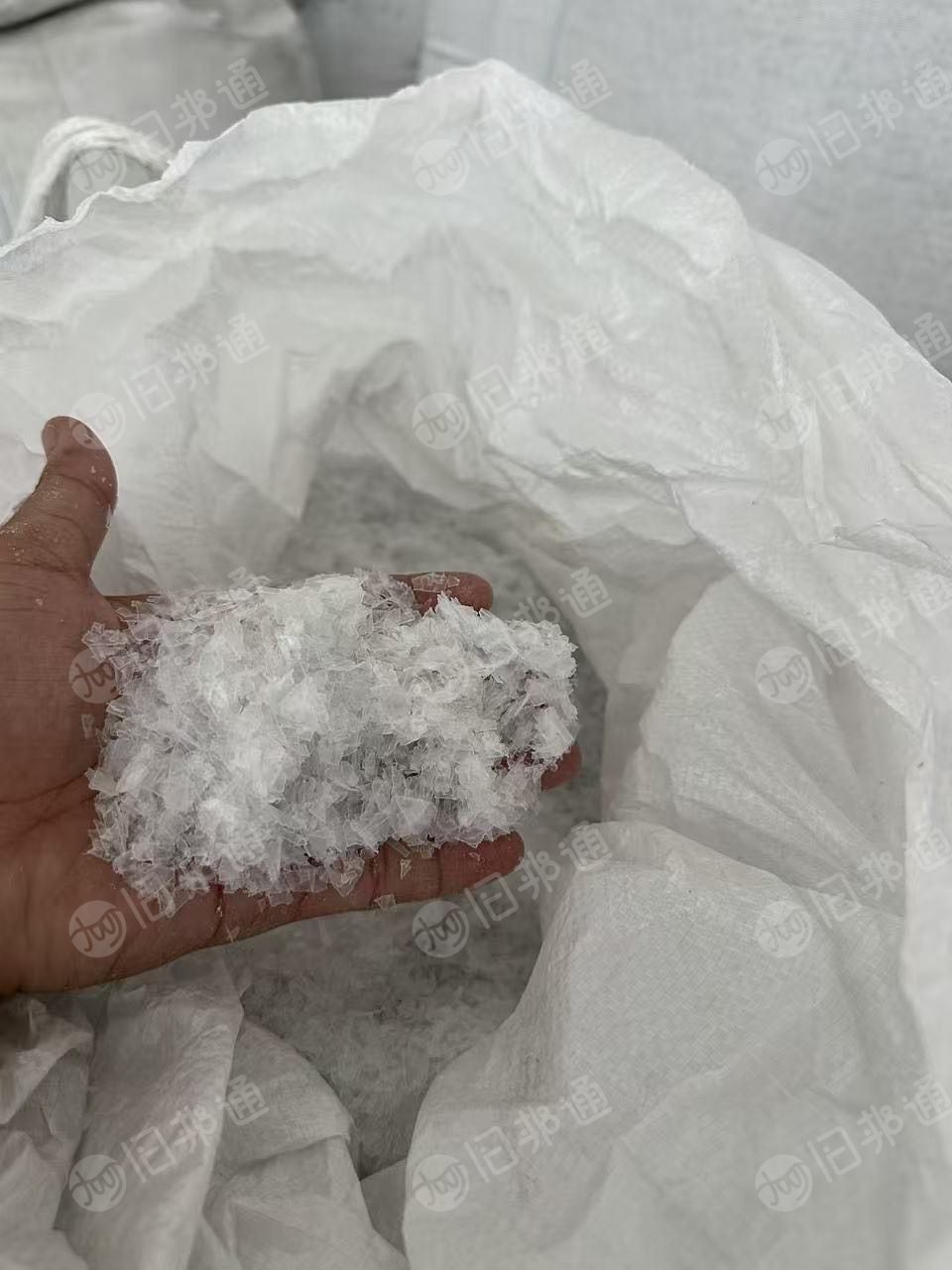 大量出售pet家具膜破碎料