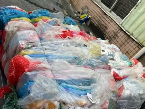 出售水洗花高压膜废料，不带胶，现货5吨