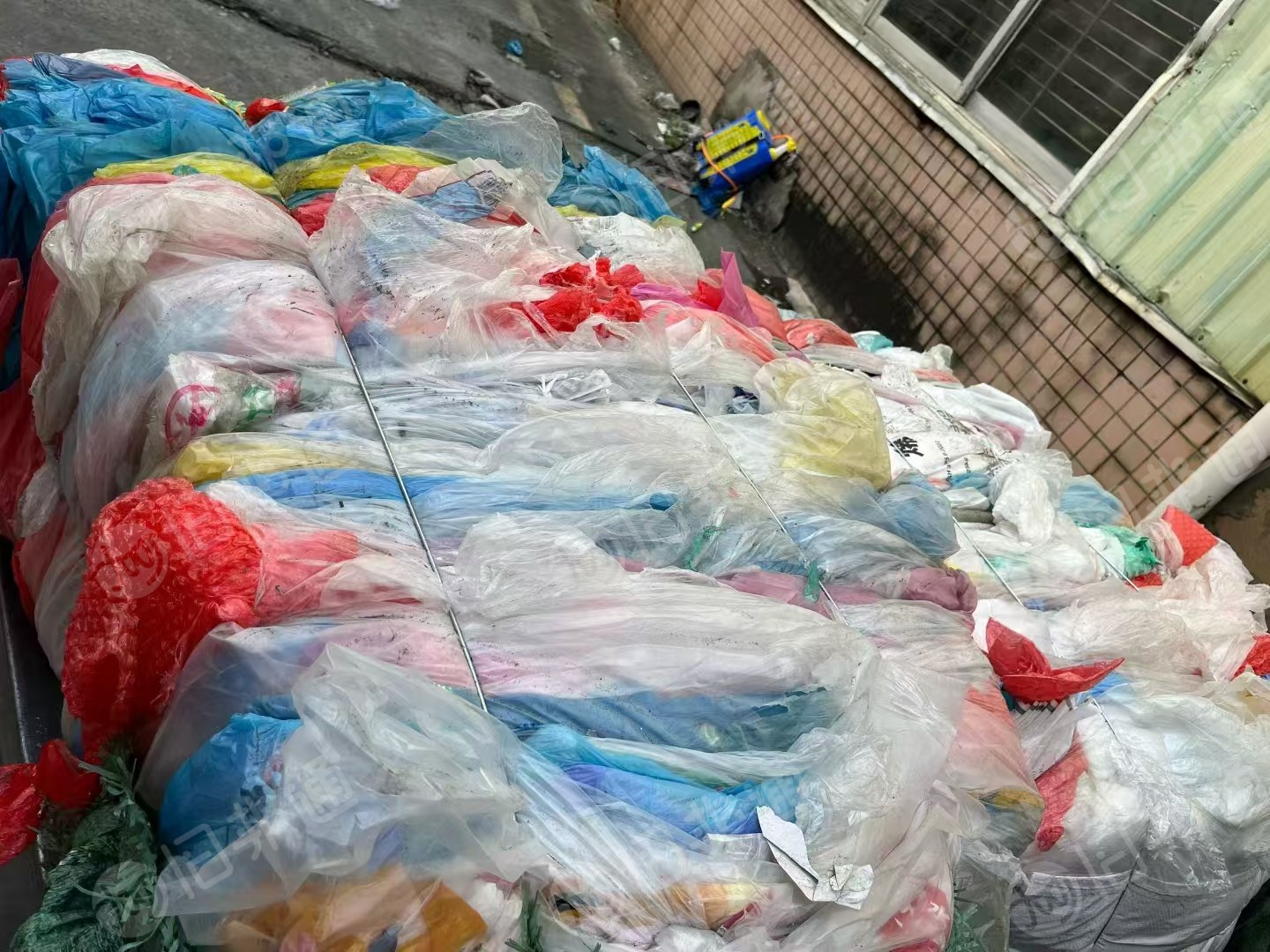 出售水洗花高压膜废料，不带胶，现货5吨