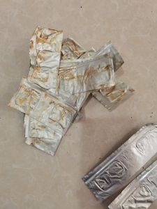 大量出售电池铝箔，含铝55-60，月供500吨