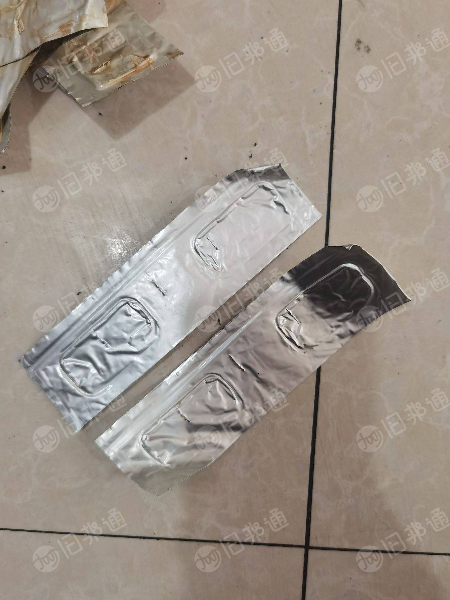 大量出售电池铝箔，含铝55-60，月供500吨