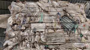 出售白丙，透明丙毛料，压块料