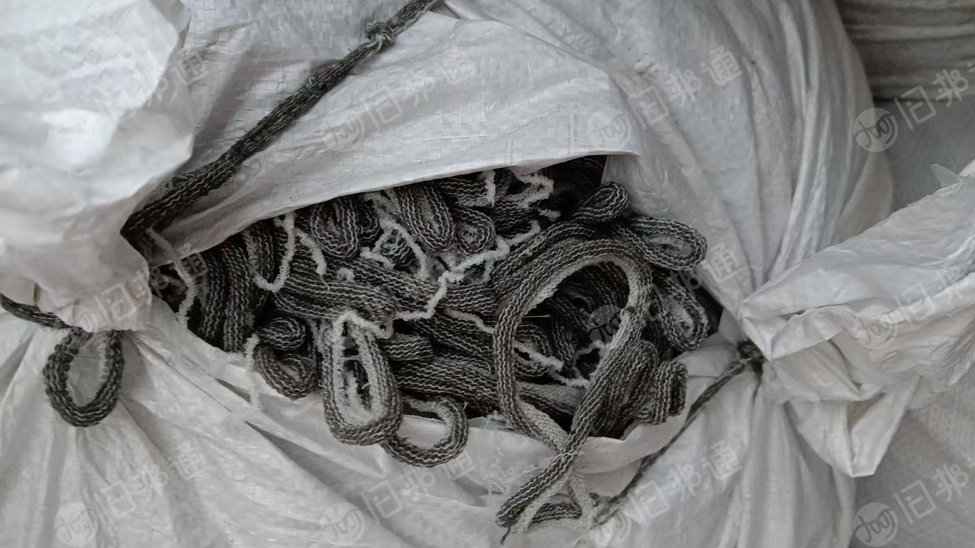 长期出售袜子边角料不合格袜子料，袜厂下来的，每个月有几十吨，货在河南漯河