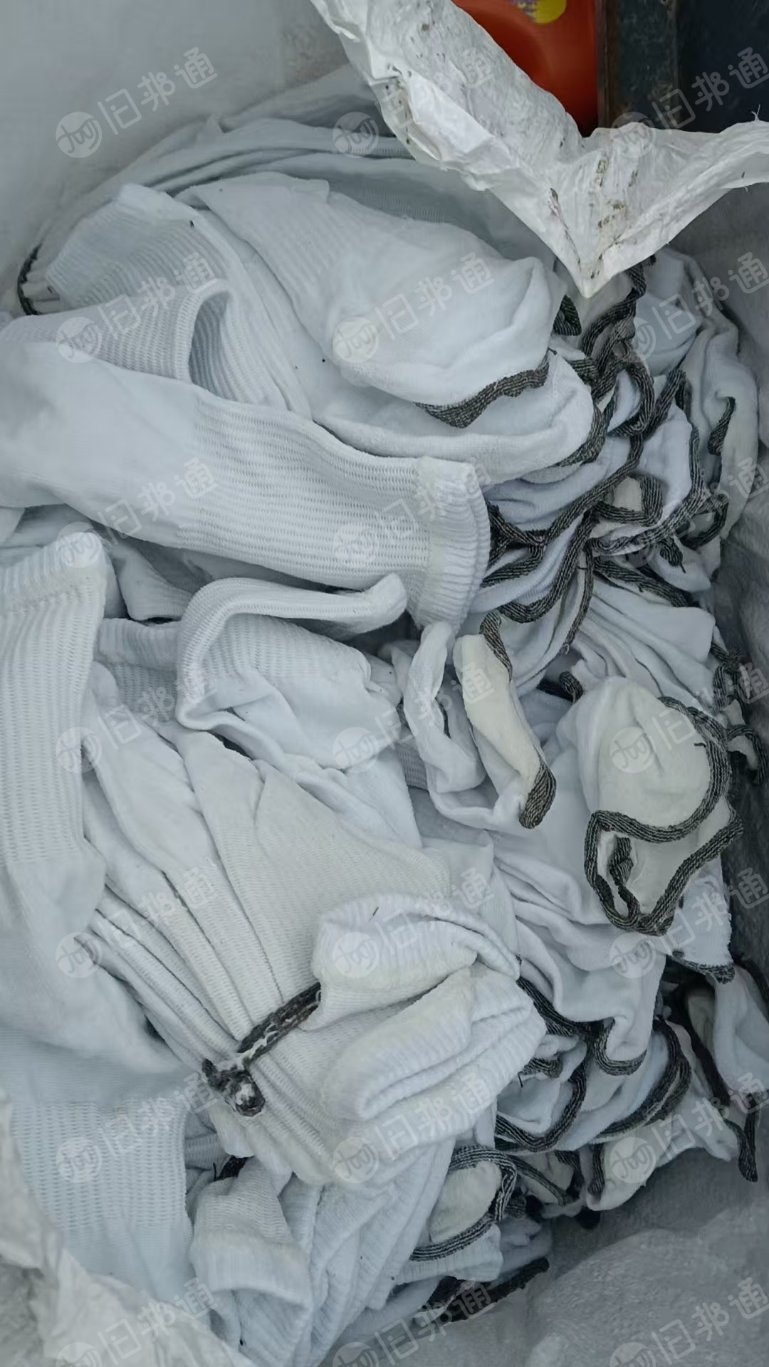 长期出售袜子边角料不合格袜子料，袜厂下来的，每个月有几十吨，货在河南漯河