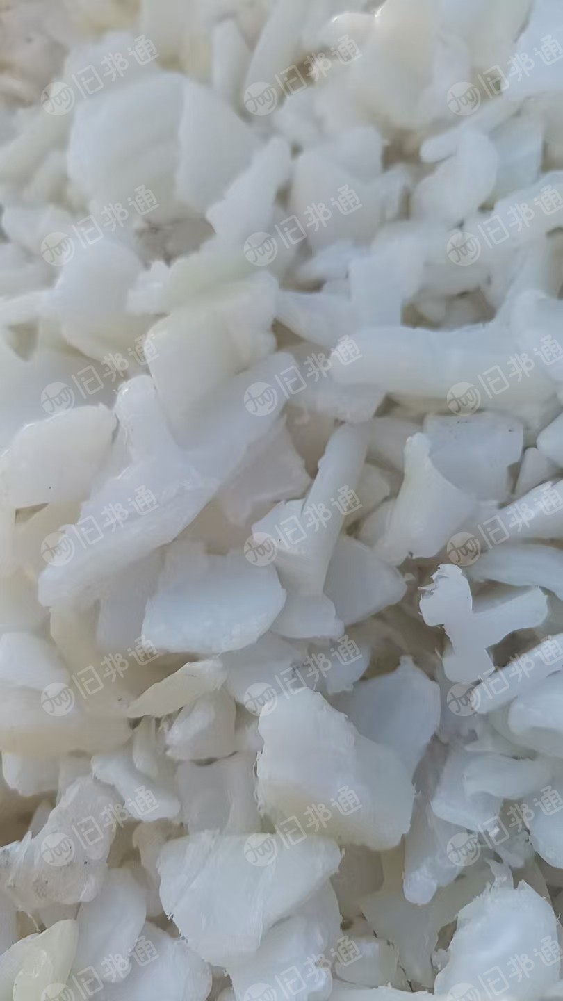 出售低压周转筐破碎料，水粉的，月供50吨