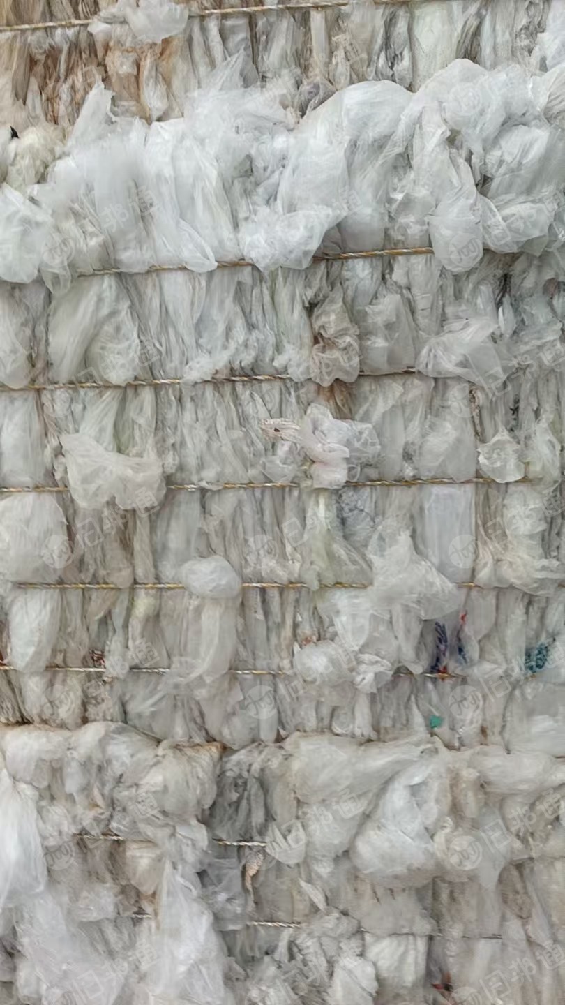 出售包布下来的干造高压膜废料，纯平板膜，长期有货