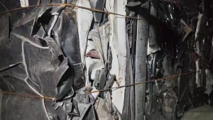 长期出售保险杠压块料，现货20吨左右