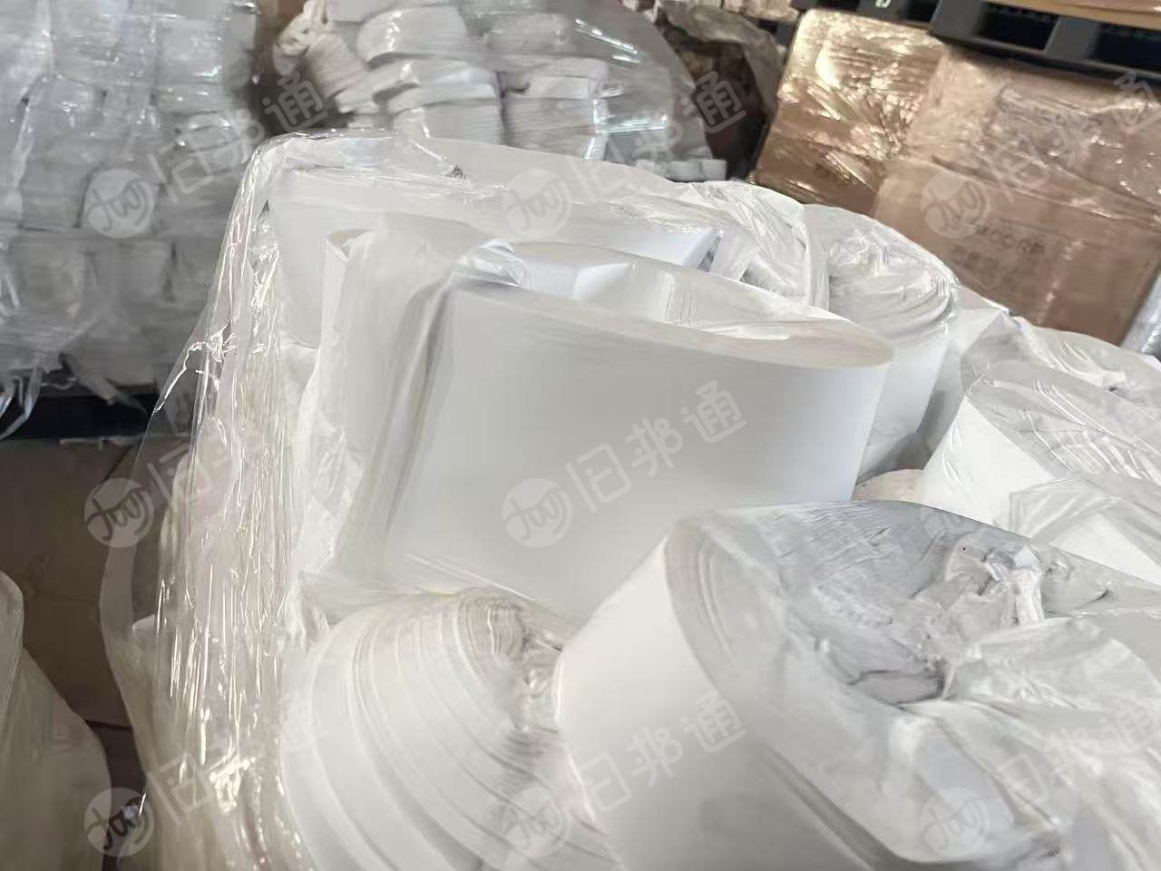 长期出售pe电池隔离膜，大部分是无涂层的，带少量涂层的，现货百十顿