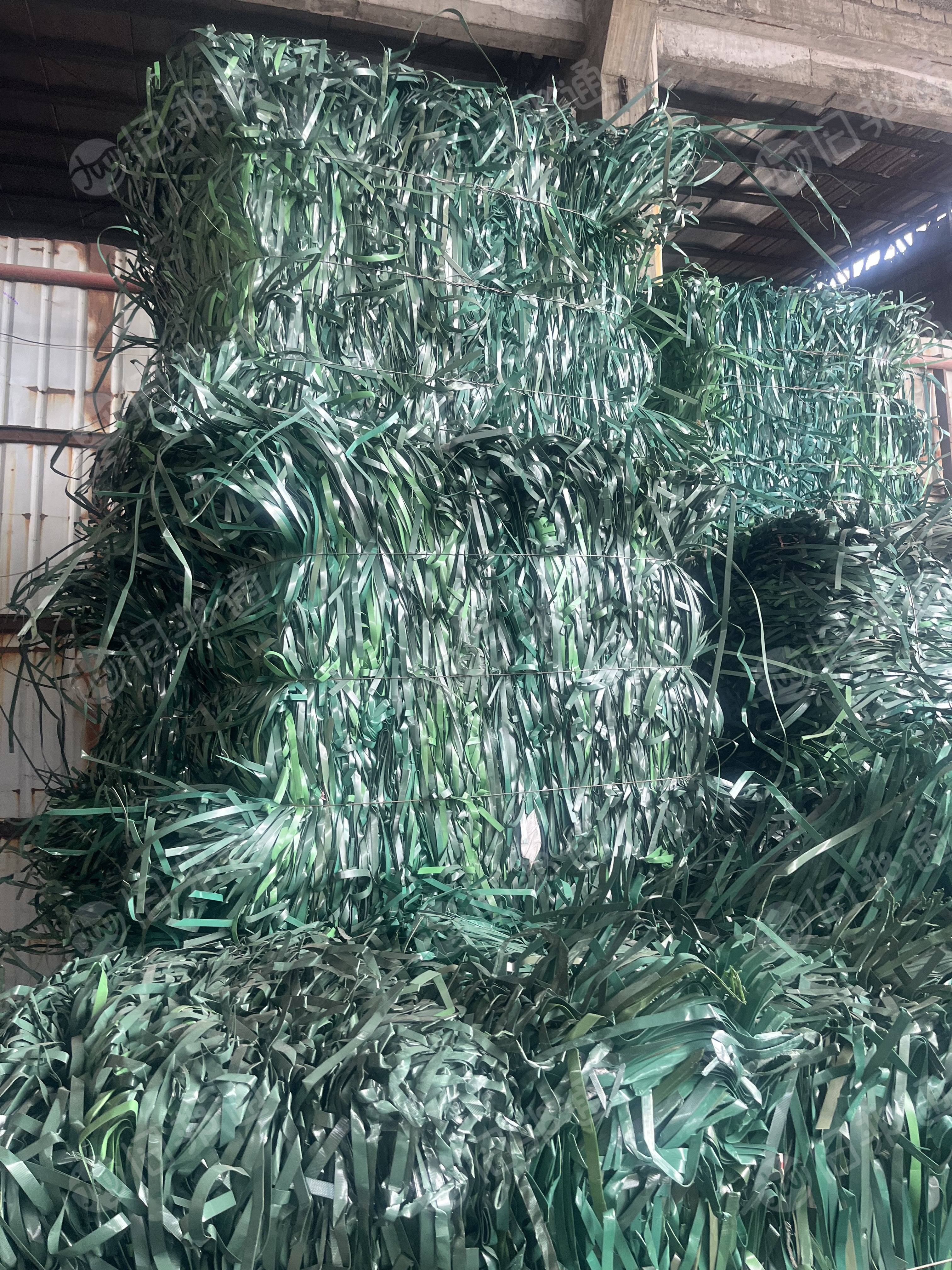 长期出售pet打包带废料，厂货，无铁口，现货13吨左右