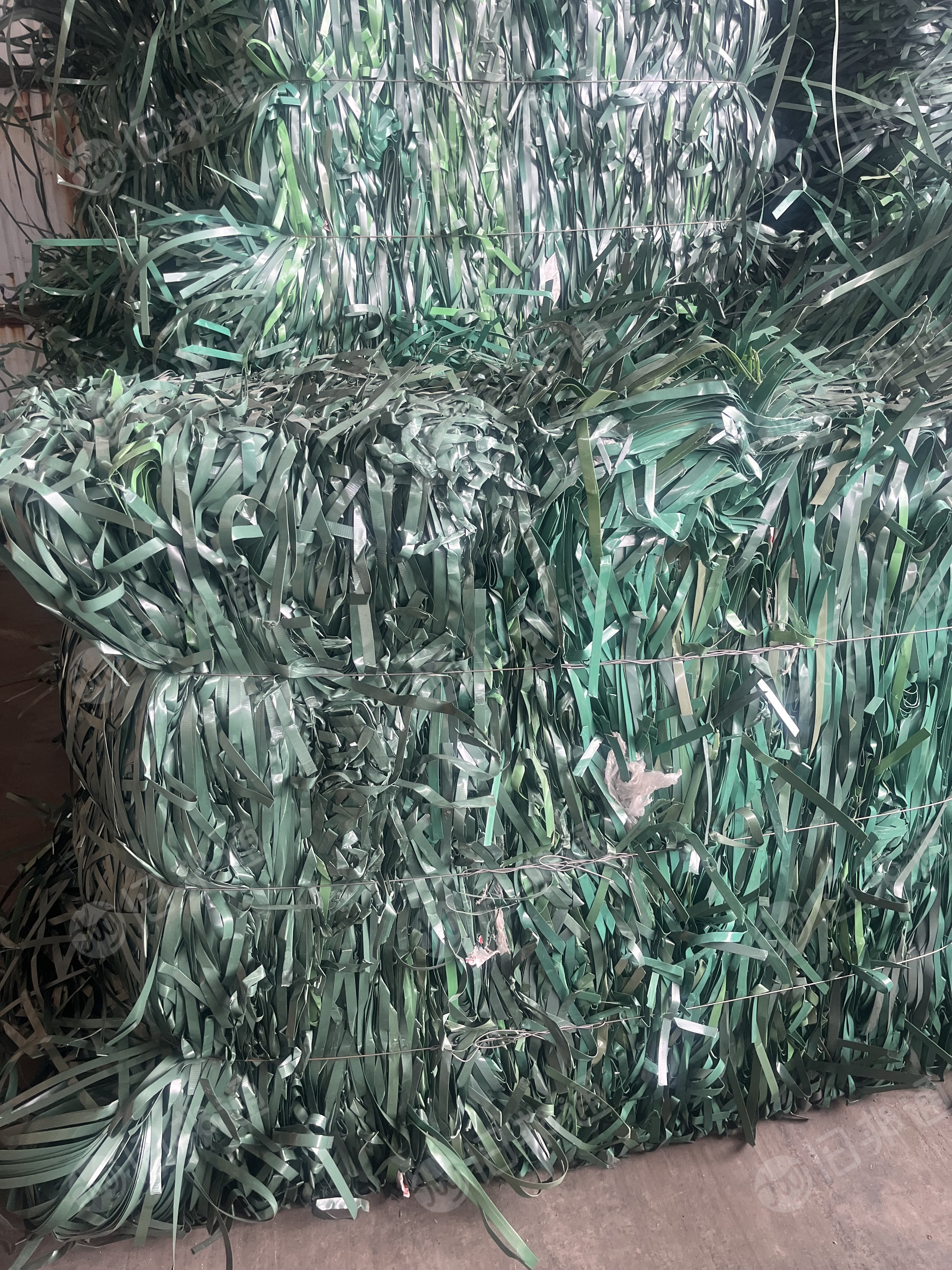 长期出售pet打包带废料，厂货，无铁口，现货13吨左右