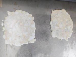 长期出售涤纶泡料，POYFOD废丝做的，黑白都有