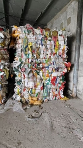 出售水洗PP编织袋废料，花料，现货一挂