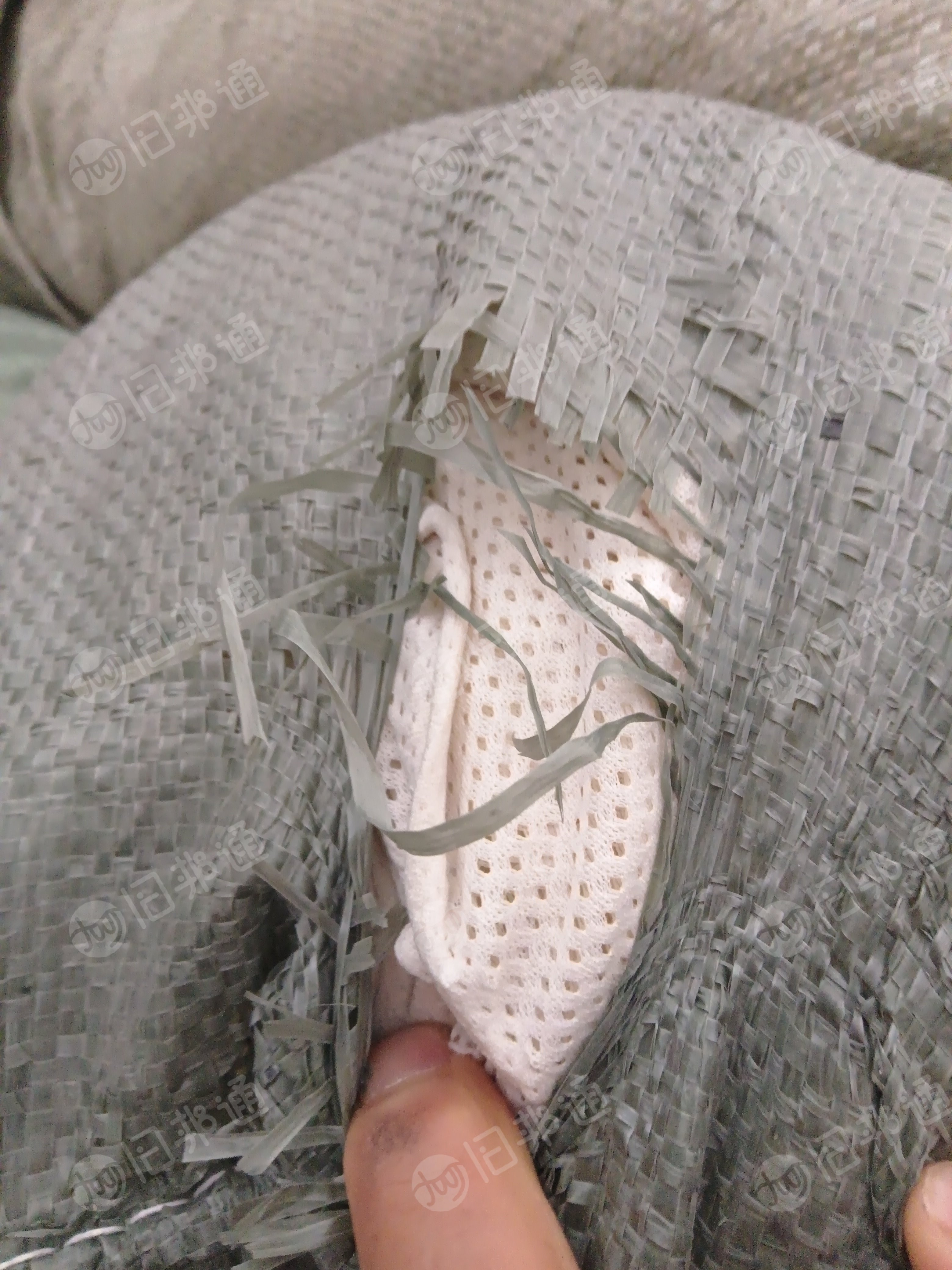 现货处理一批库存布库存三明治网眼布，面幅1.5米，薄厚都有270多捆