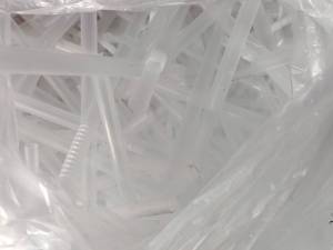 出售PP吸管废料，PP奶茶杯废料，都是新料；现货几十吨