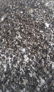 出售发动机铝破碎料，变速箱破碎料，1系铝破碎料，出96水，2以上铜，带票出