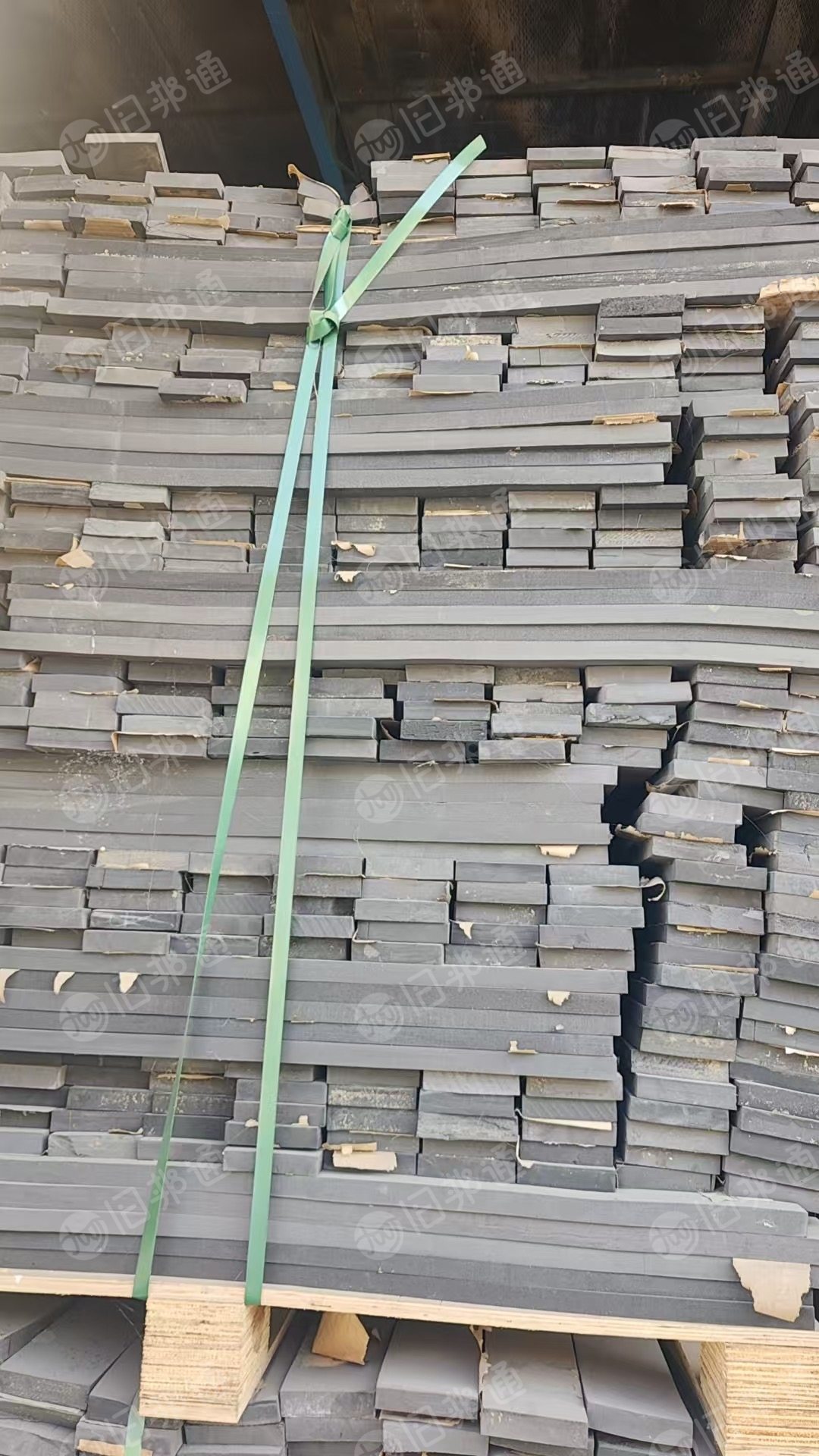 出售eva边角料清一色黑的，密度48-55