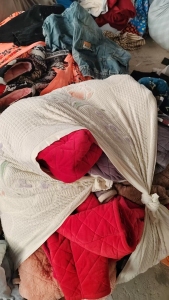 长期出售旧衣服分拣货，大白，冬装，夏装