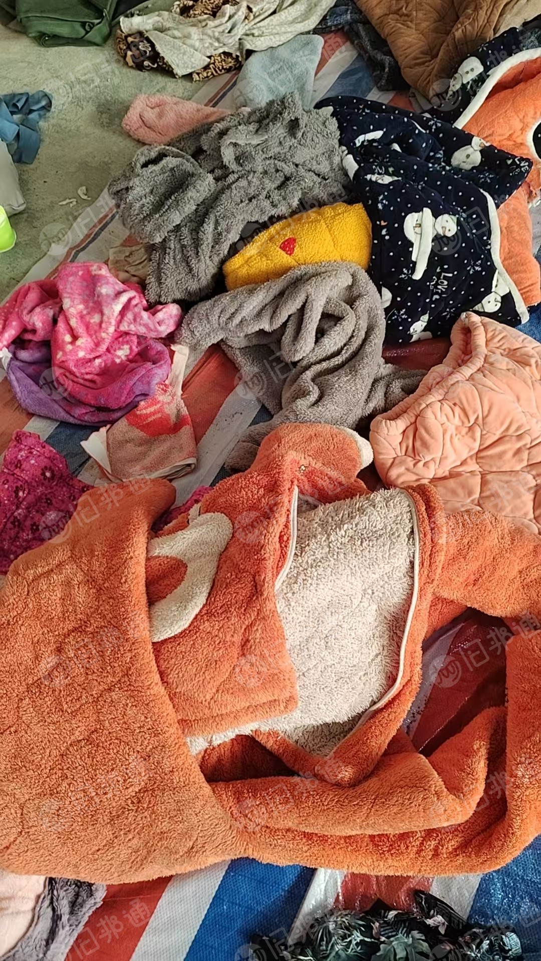 长期出售旧衣服分拣货，大白，冬装，夏装