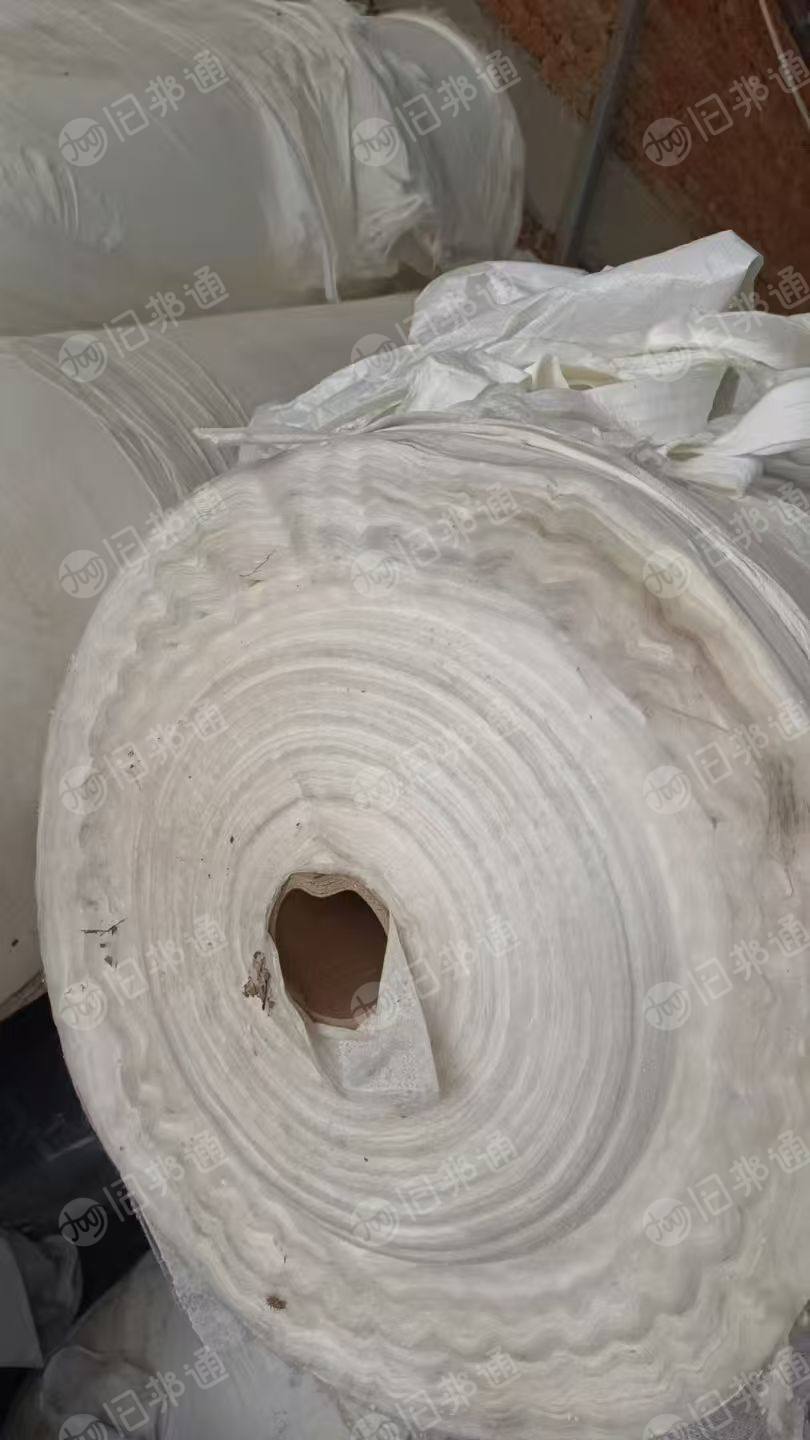 长期出售涤纶无纺布盘料，现货20吨，货在江苏宿迁