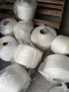 出售晴纶丝，腈纶丝，库存丝，货在江苏宿迁