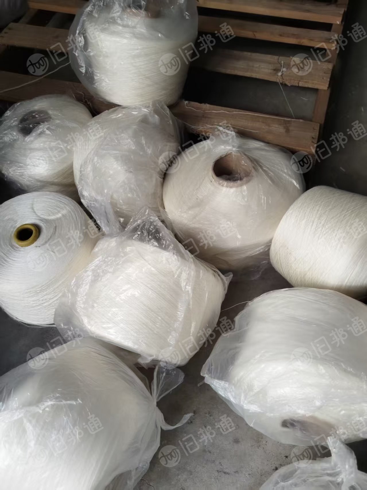 出售晴纶丝，腈纶丝，库存丝，货在江苏宿迁