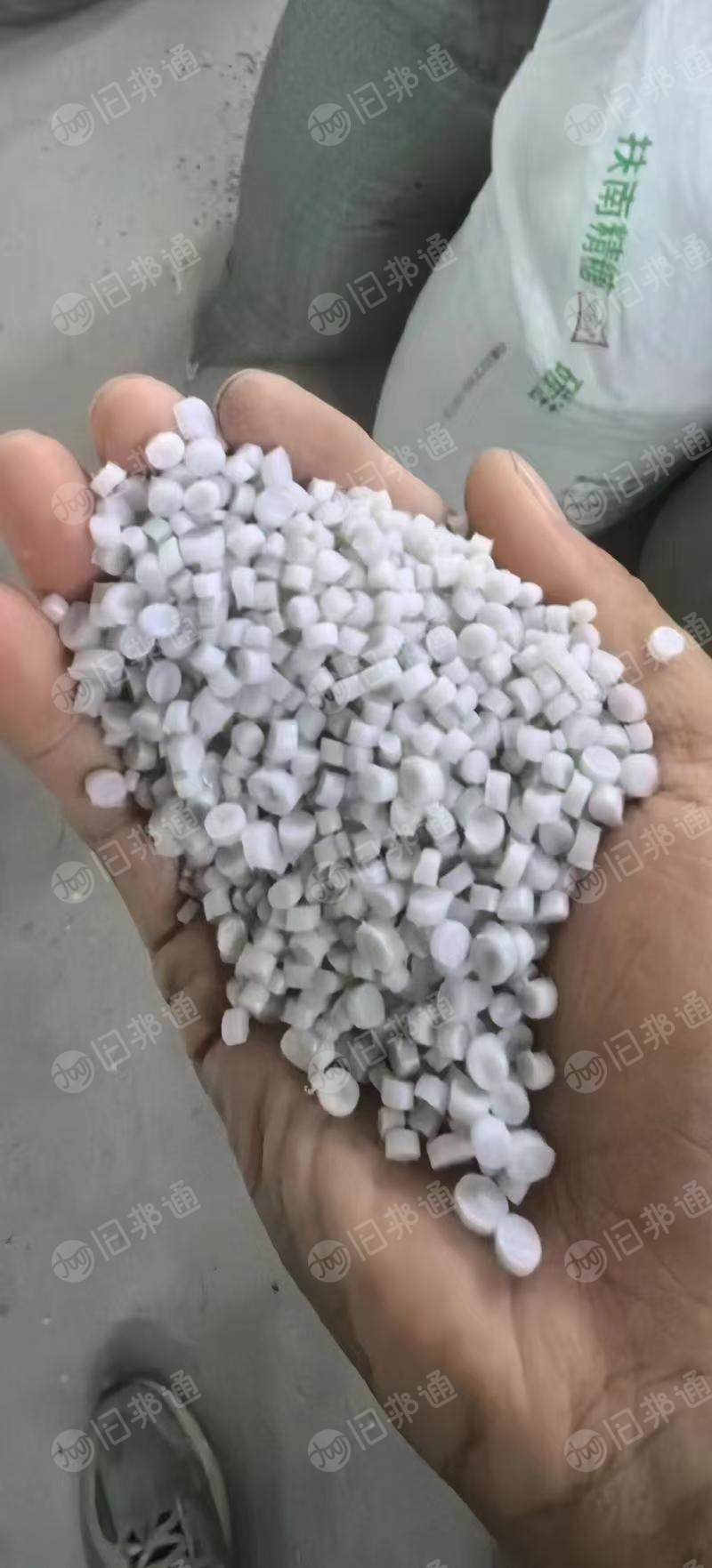 出售珍珠棉颗粒，红，白，黑，绿，蓝颜色都有，现货十几吨