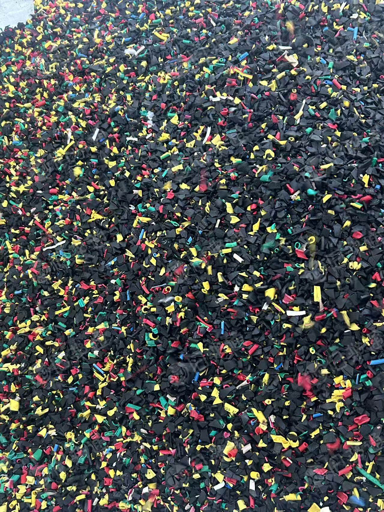 出售PVC线皮破碎料，水粉甩干，长期有货