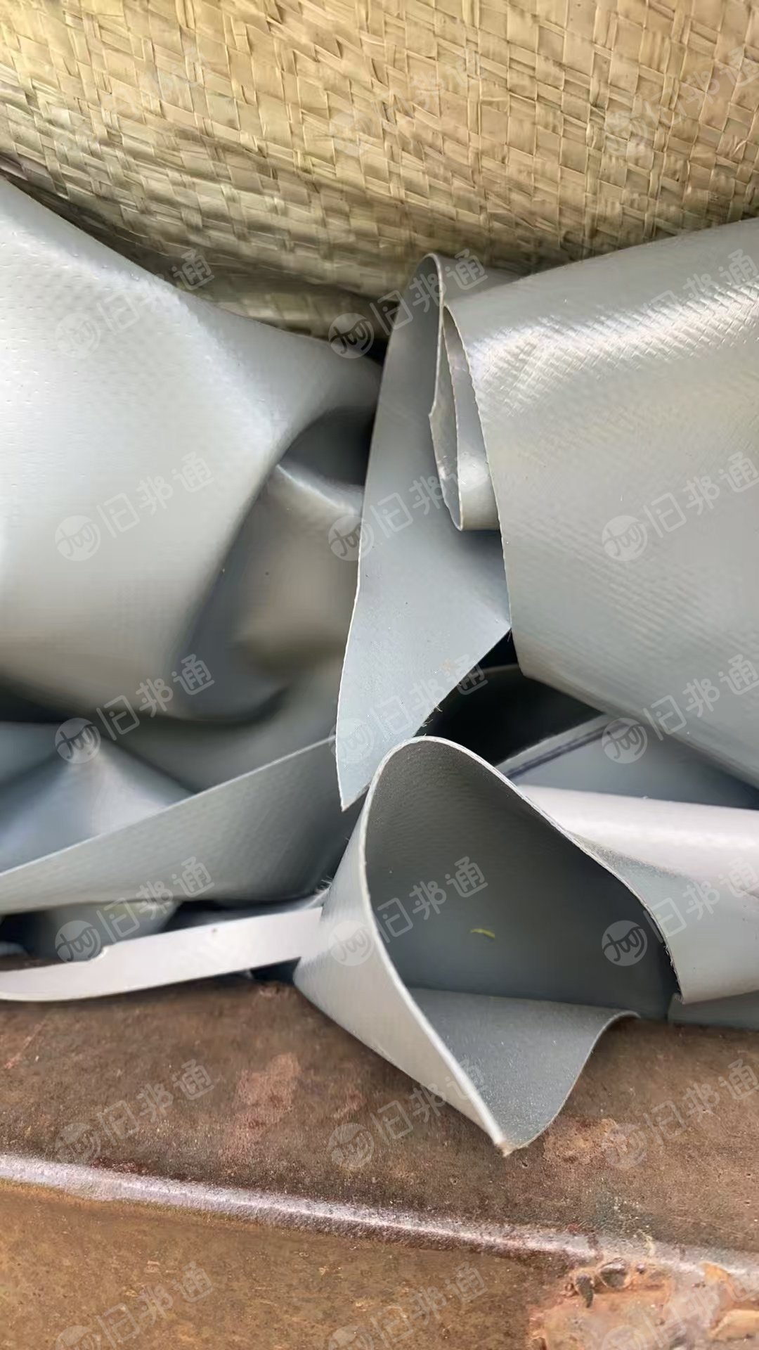 长期出售pvc夹网布，做箱包下来的，月供十吨左右，在河北廊坊