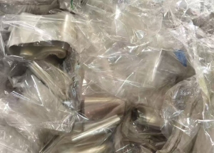 长期大量出售PET滑膜废料，卷的，现货400吨左右