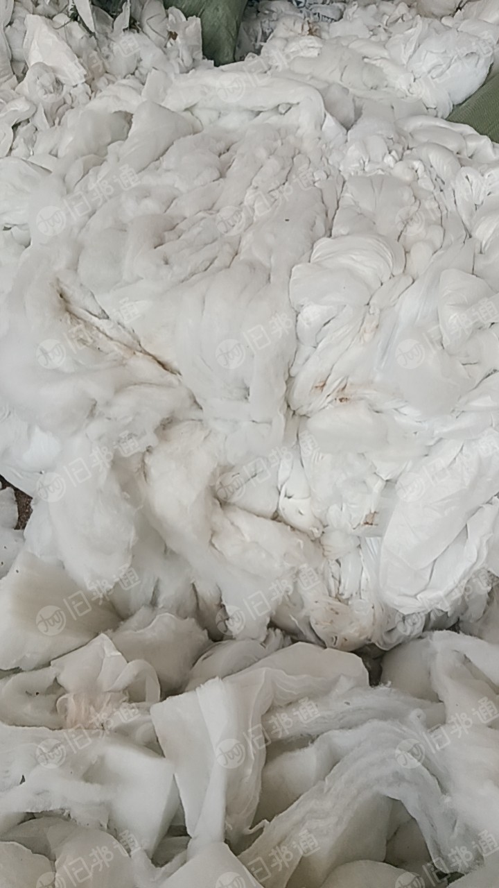 长期大量出售丝棉，绗棉，空心丝，夹丝棉，还有碎布，带点胶，开花用