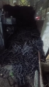 出售Eva发泡胶，鞋底边角料，现货9.6一车