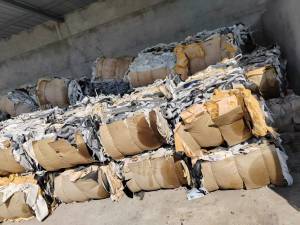 出售pvc箱包革，人造革，游艇革，月供60吨