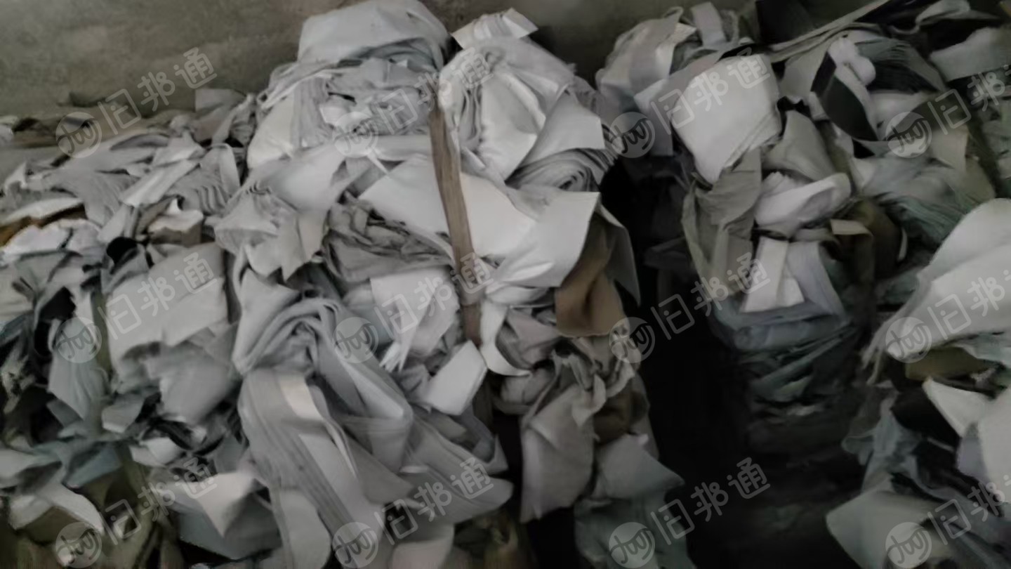 出售pvc箱包革，人造革，游艇革，月供60吨