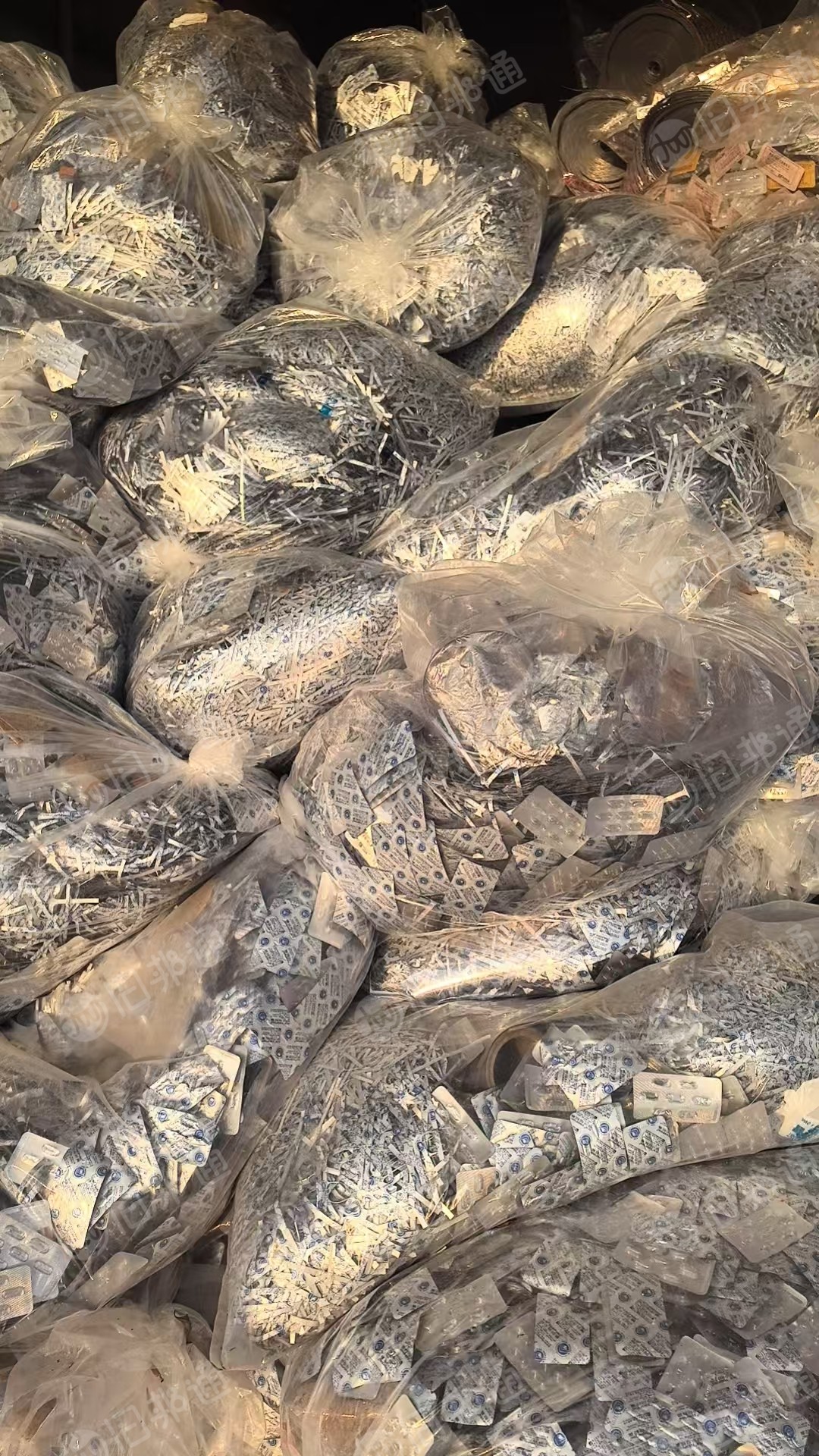 出售PVC药板料,单面双面都有,现货十来吨