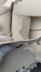 出售纯白EVA发泡料，立体电脑胶绣花撕下来的废料，现货几十吨