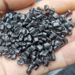 出售PE颗粒，过60目，月供300吨，做管道是最好的，