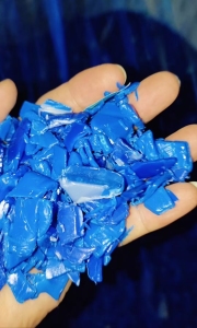 出售大蓝桶破碎料，现货够车