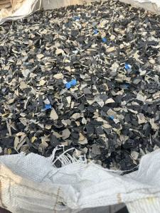 出售pp汽车内饰破碎料，月供100吨