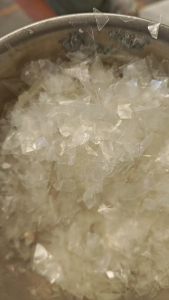 出售pet轻胶膜破碎料，清洗过的，月供30吨