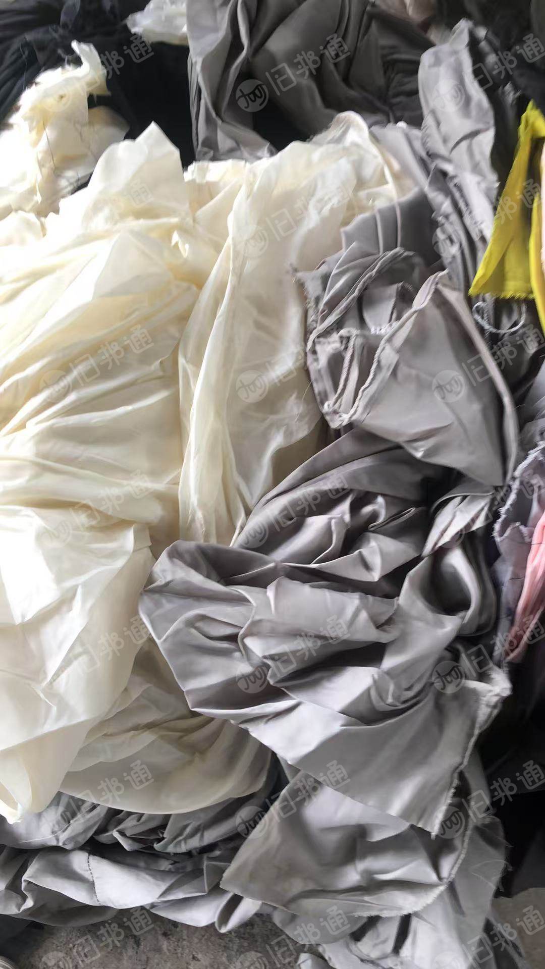 长期出售涤纶废布，涤纶边角料，月供二十吨