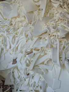 长期回收废海绵，只要汽车内饰下来的白色的，做再生棉用，月需10吨左右，在广东佛山