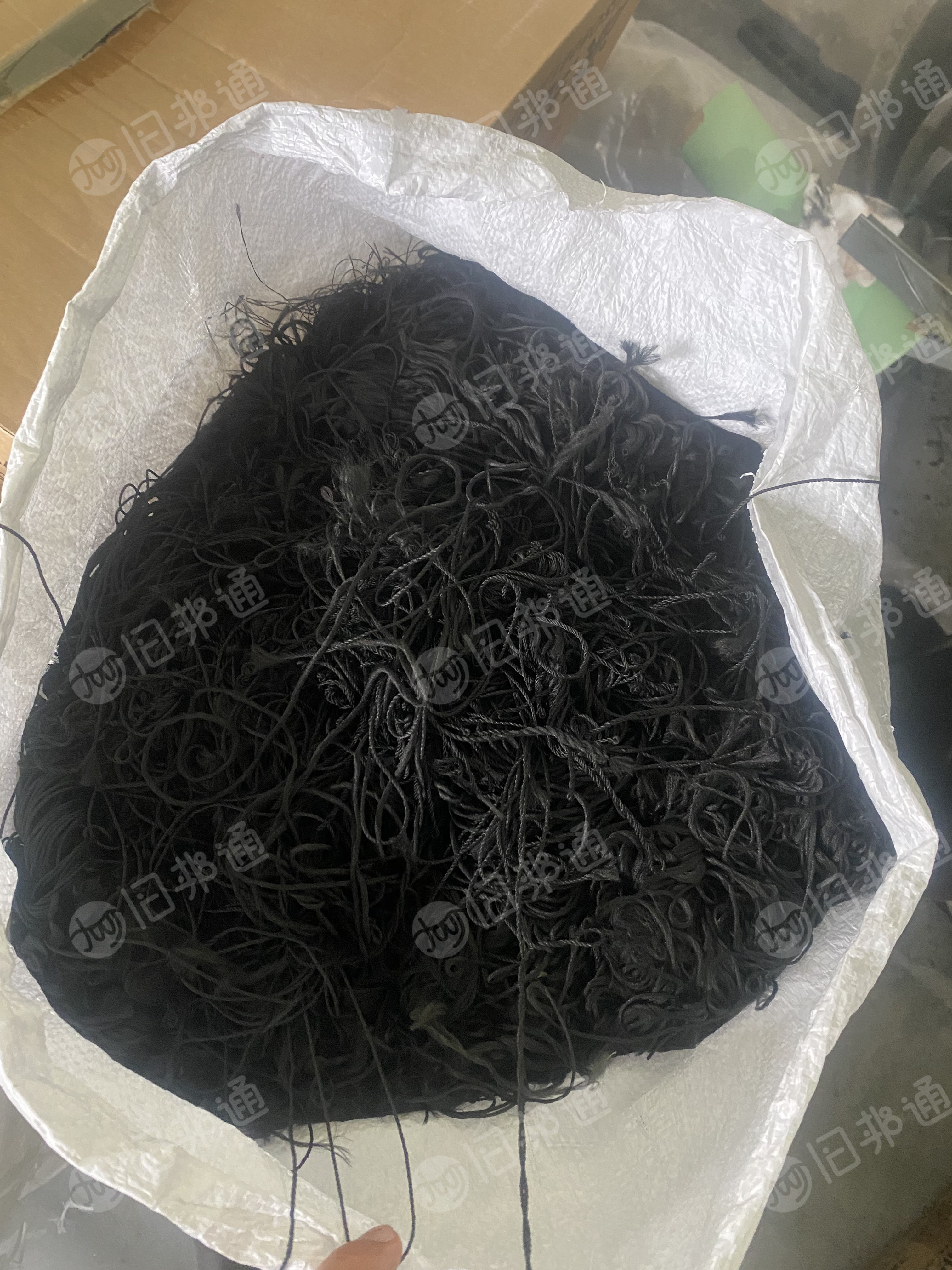厂家长期出售涤纶废丝，加捻下来的废丝，有黑色和白色的，在广东江门