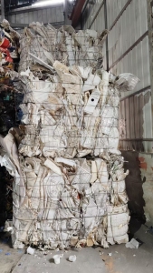 长期出售分色红黄蓝筐低压筐，低压筛压块、周转筐压块，现货9.6一车