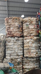 出售纯壶大白乙压块，现货9.6一车